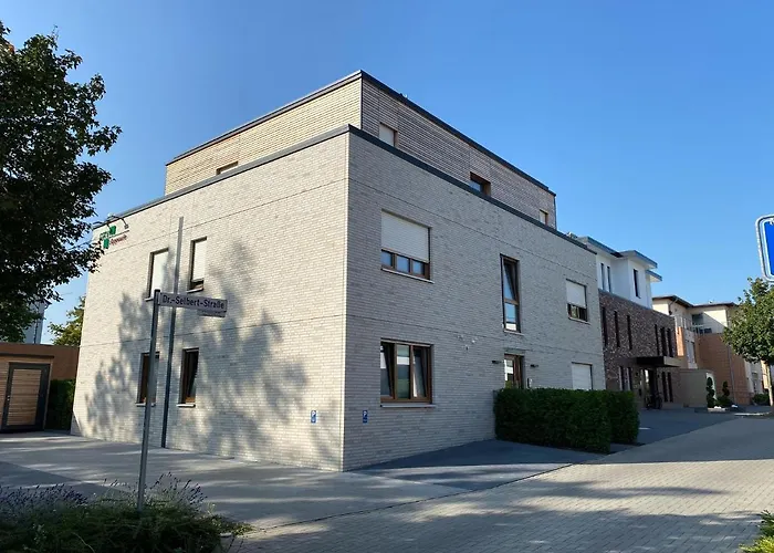 شقة City-apparte Exklusiv - Direkt Am Antonius-hospital - Stilvoll Wohnen Im Herzen Von غروناو